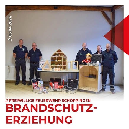 Bild_Brandschutzerziehung.jpg Auf dem Bild sind die Leitung der Feuerwehr und drei Mitglieder der Abteilung Brandschutzerziehung zusehen. Sie stehen um neues Ausbildungsmaterial herum © Freiwillige Feuerwehr Schöppingen