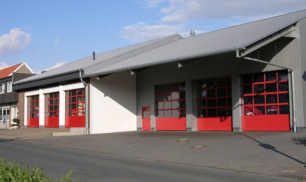 Zu sehen ist das Feuerwehrgerätehaus an der Amtsstraße in Schöppingen von der Vorderansicht.&nbsp;&copy;&nbsp;Freiwillige Feuerwehr Schöppingen